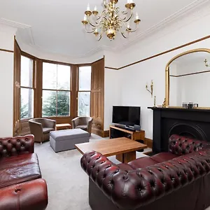 Apartment Joivy Spacious Near The Meadows, Edinburgh